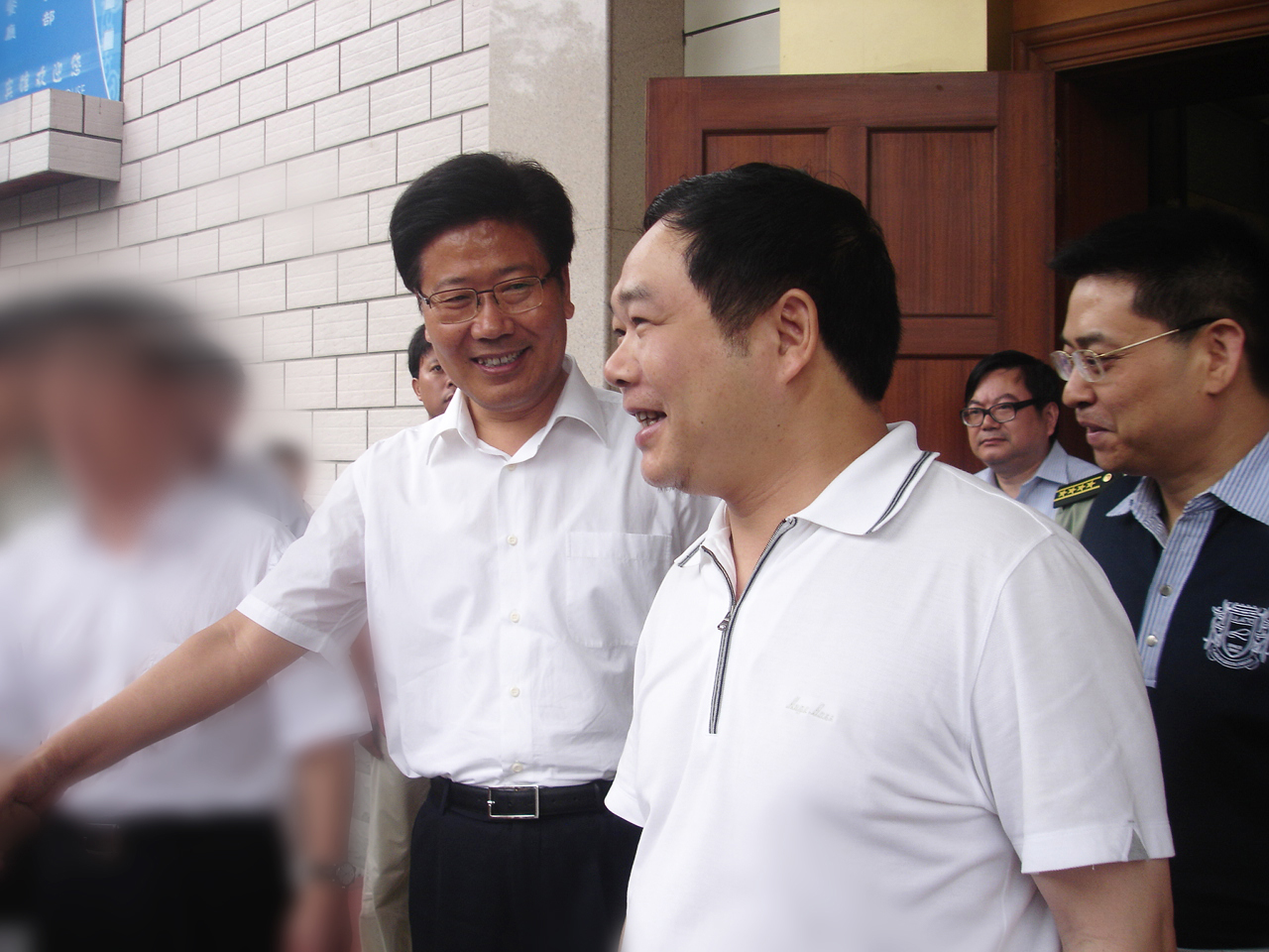 2009年6月，中央政治局委員，時任湖南省書記張春賢接見董事長李建煒.jpg