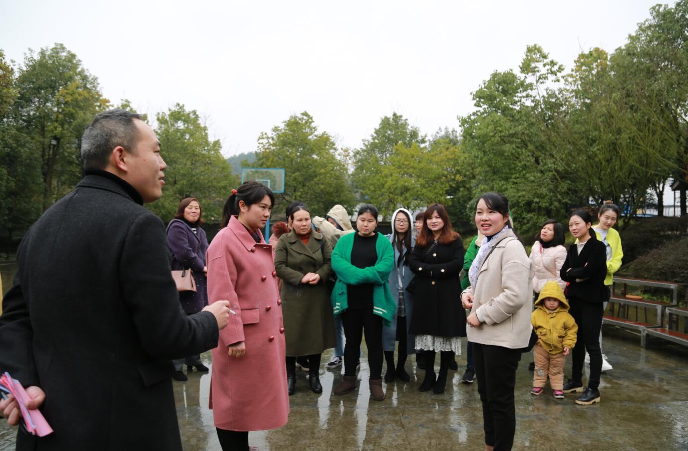 2019三八婦女節在愛晚亭開展趣味小游戲.JPG